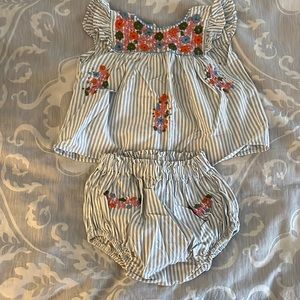 Pink Chicken Embroidered Top and Bubble Set Size 6-12 Months